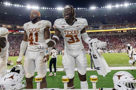 'The taste of victory is very sweet': Longhorns' strong 4th quarter a welcomed sign going forward